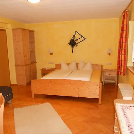 Ferienwohnung Bacher Mayrhofen Room photo